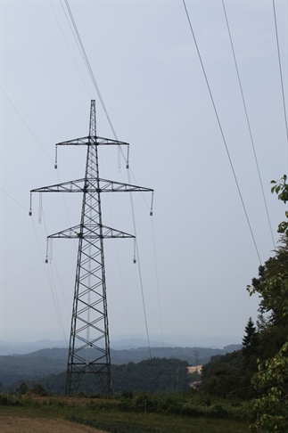 Daljnovod 2x400 kV Beričevo-Krško pripravljen na vklop v omrežje